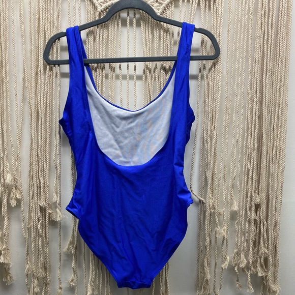 Body suit! - Picture 2 of 3